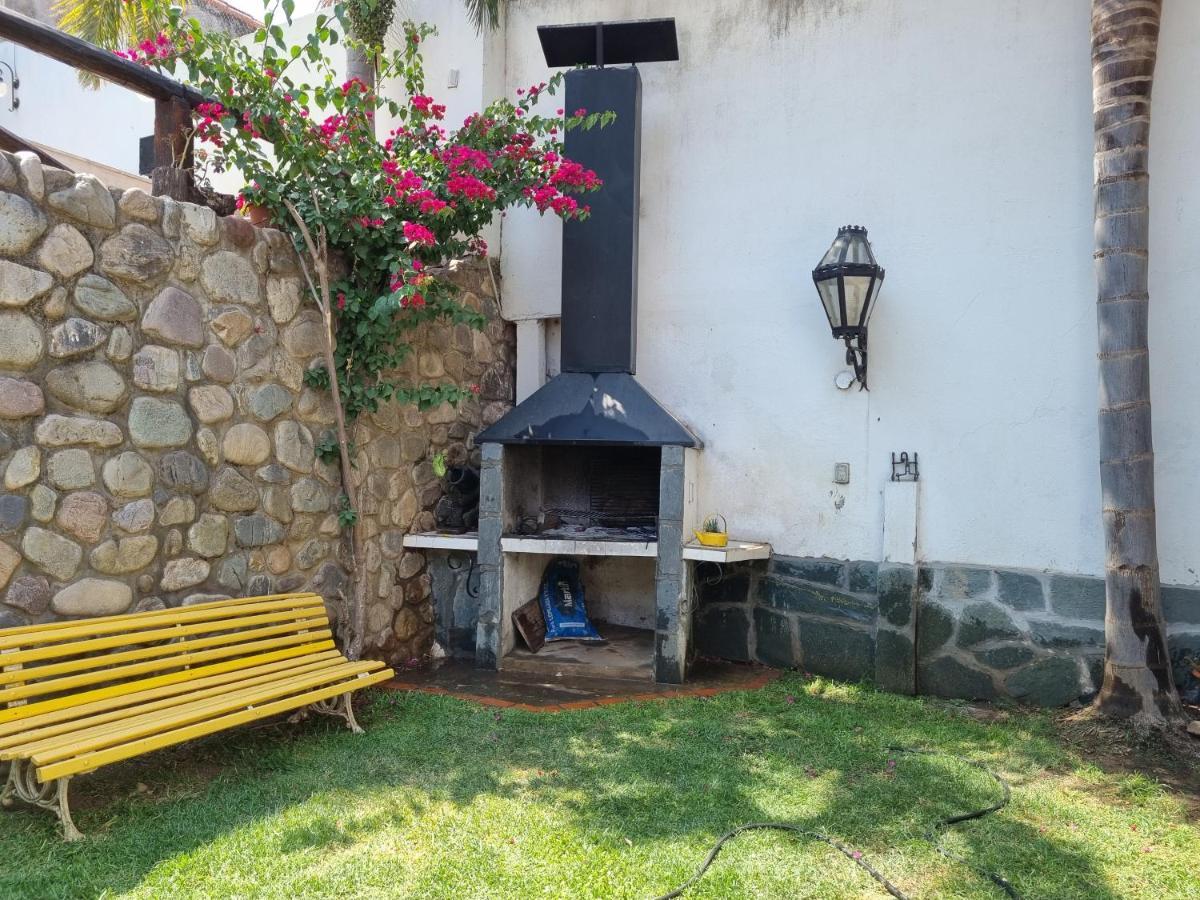 Hostal Las Rosas Salta Exterior photo